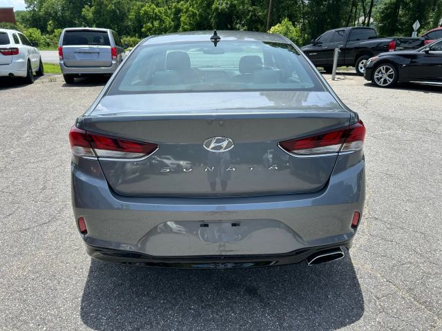 2018 Hyundai Sonata - Image 4
