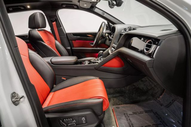 2022 Bentley Bentayga V8 Sport Utility 4d - - Image 28