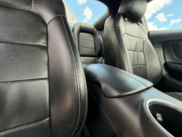 2022 Ford Mustang - Image 111