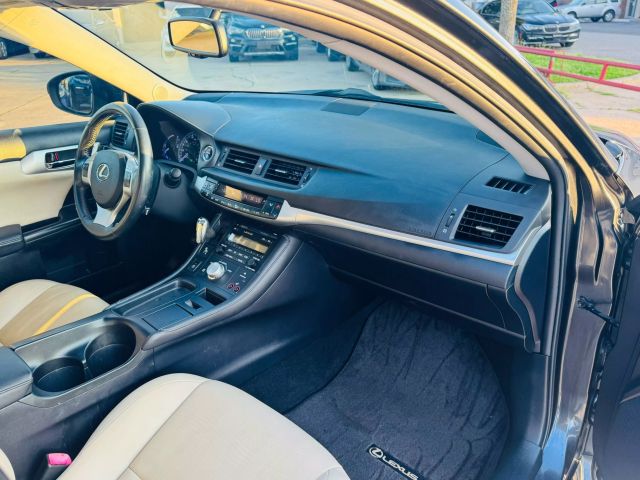 2011 Lexus Ct - Image 21