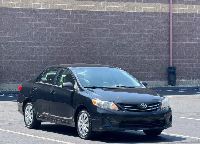 2013 Toyota Corolla L Sedan 4d - Image 11