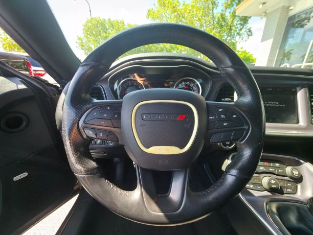 2018 Dodge Challenger - Image 15