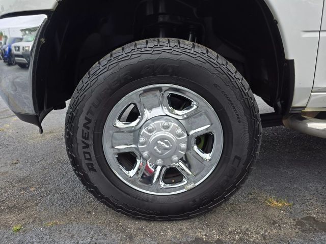 2016 Ram 2500 Crew Cab - Image 12