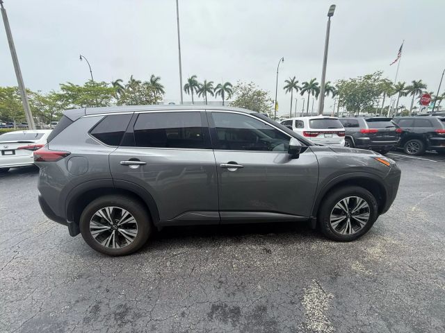 2021 Nissan Rogue - Image 9