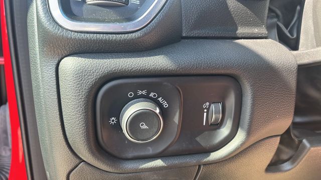 2024 Ram 1500 Crew Cab - Image 33
