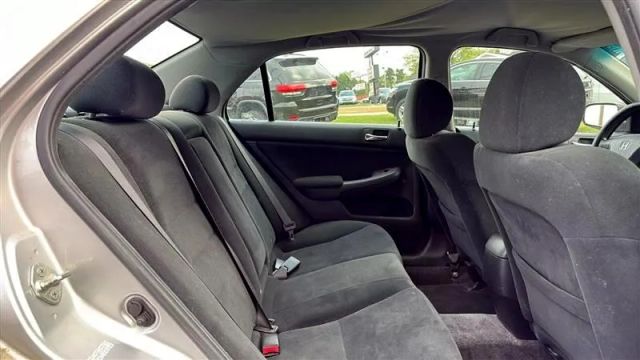 2007 Honda Accord - Image 17