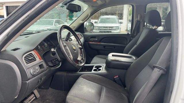 2011 Chevrolet Tahoe - Image 11