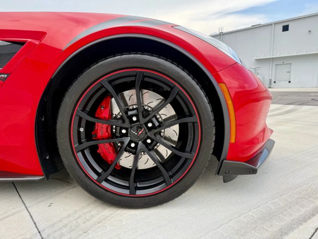2019 Chevrolet Corvette - Image 9