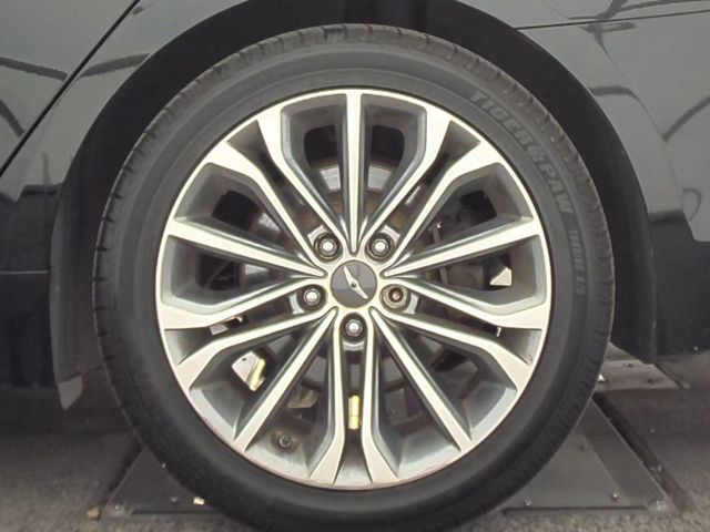 2017 Genesis G80 - Image 25