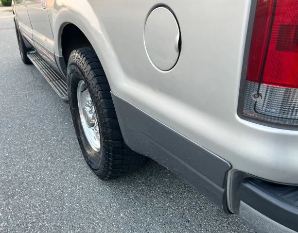 2002 Ford Excursion - Image 25