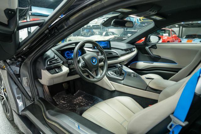 2015 Bmw I8 Coupe 2d - - Image 22