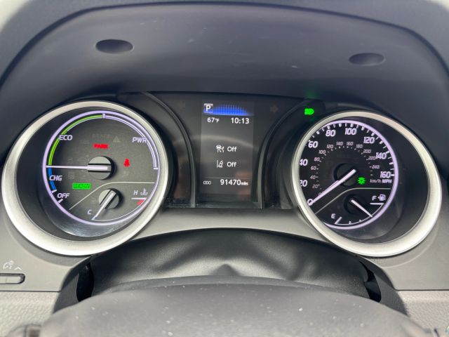 2022 Toyota Camry Hybrid - Image 17
