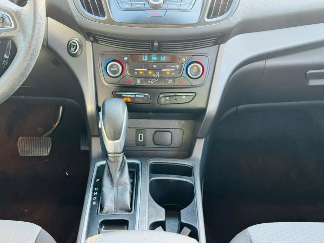 2019 Ford Escape - Image 22