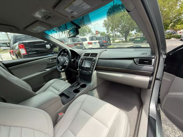 2016 Toyota Camry - Image 14
