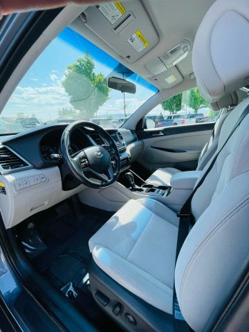 2017 Hyundai Tucson - Image 18