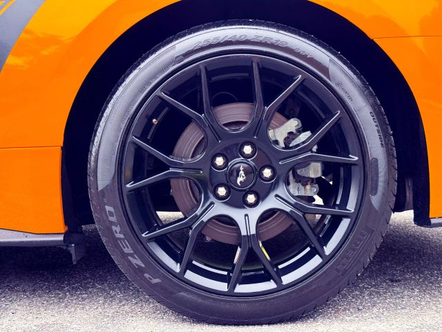 2018 Ford Mustang - Image 16
