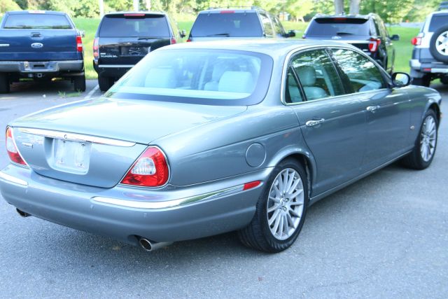 2006 Jaguar Xj - Image 7