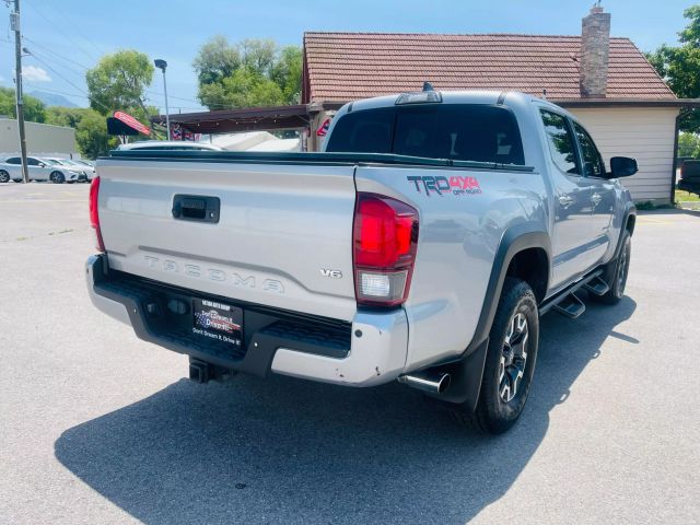 2018 Toyota Tacoma Double Cab - Image 7