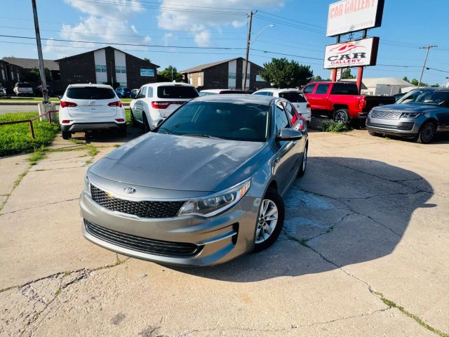 2018 Kia Optima - Image 2