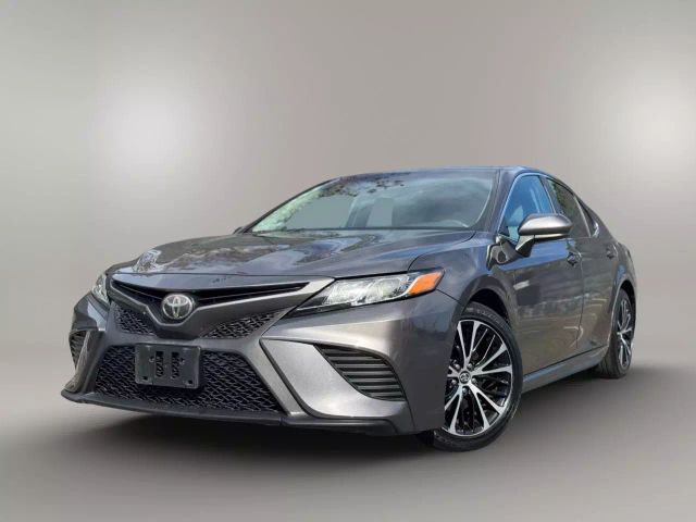 2018 Toyota Camry - Image 2