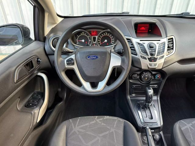 2012 Ford Fiesta - Image 25