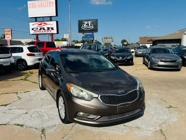 2014 Kia Forte - Image 12