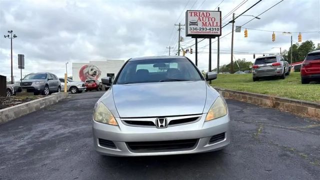 2007 Honda Accord - Image 2