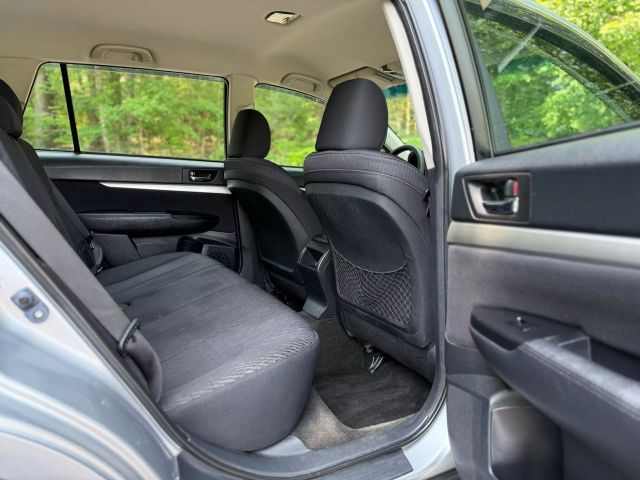 2012 Subaru Outback 2.5i Wagon 4d - Image 13