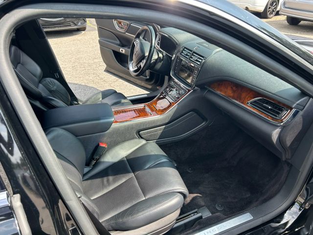 2017 Lincoln Continental - Image 19