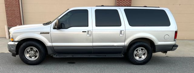 2002 Ford Excursion - Image 12