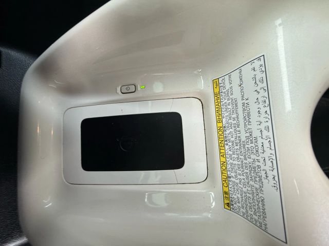 2018 Toyota Prius - Image 23