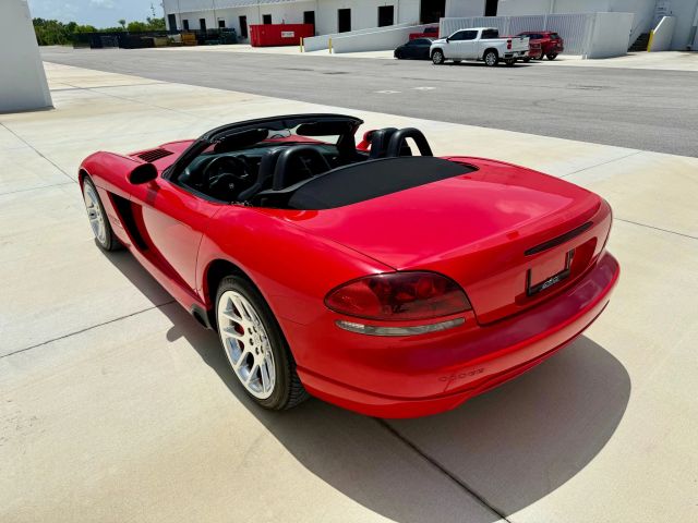 2004 Dodge Viper - Image 27