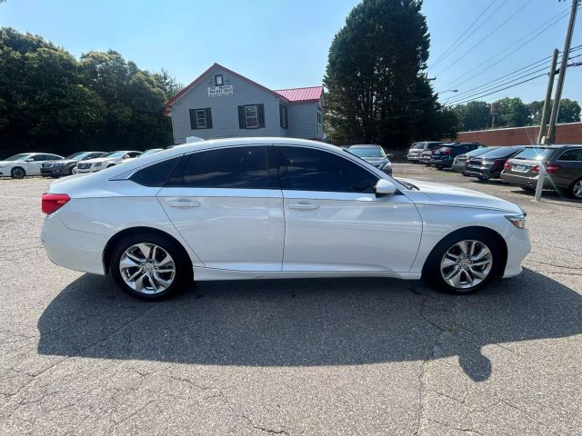 2019 Honda Accord - Image 4