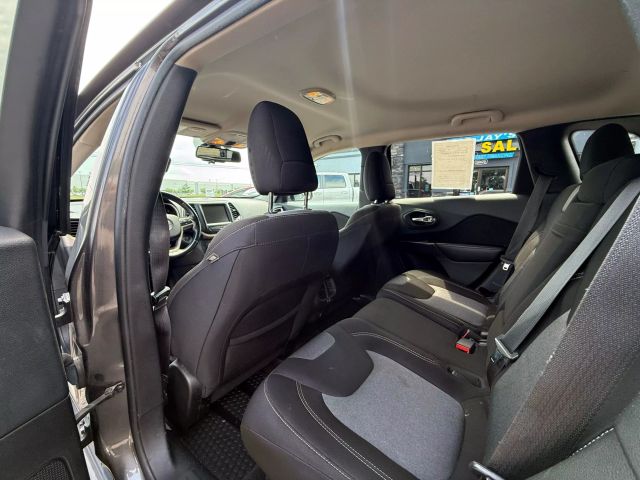 2014 Jeep Cherokee - Image 11