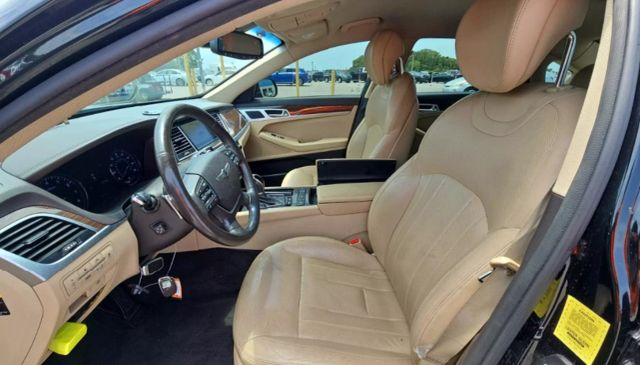 2017 Genesis G80 - Image 9