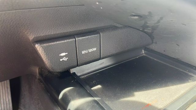 2019 Toyota Camry - Image 37