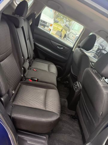 2019 Nissan Rogue - Image 17