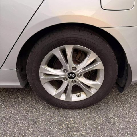 2012 Hyundai Sonata Limited Sedan 4d - Image 43