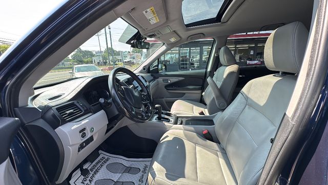 2019 Honda Pilot - Image 16