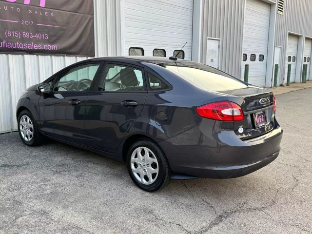 2012 Ford Fiesta - Image 13