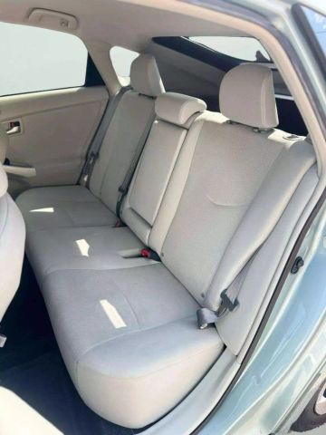 2013 Toyota Prius - Image 14