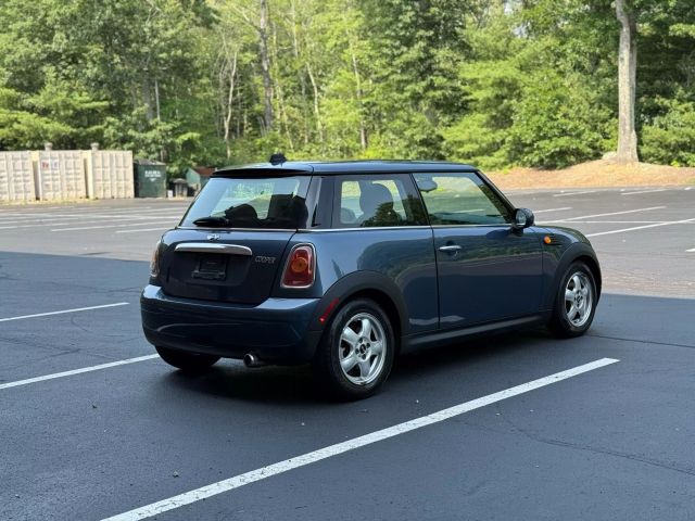 2009 Mini Hardtop Cooper Hatchback 2d - Image 8