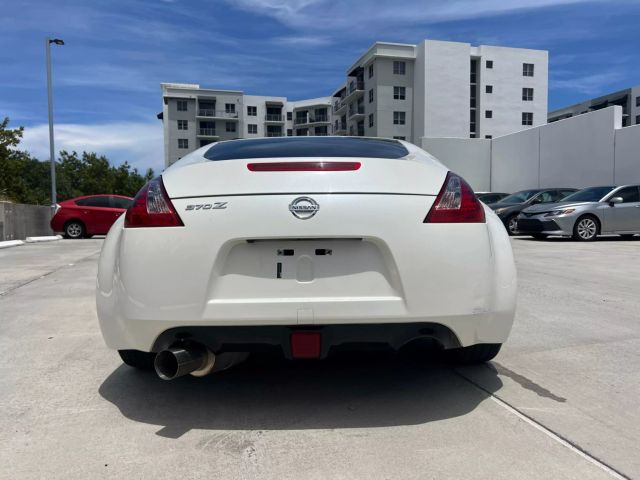 2020 Nissan 370z - Image 18