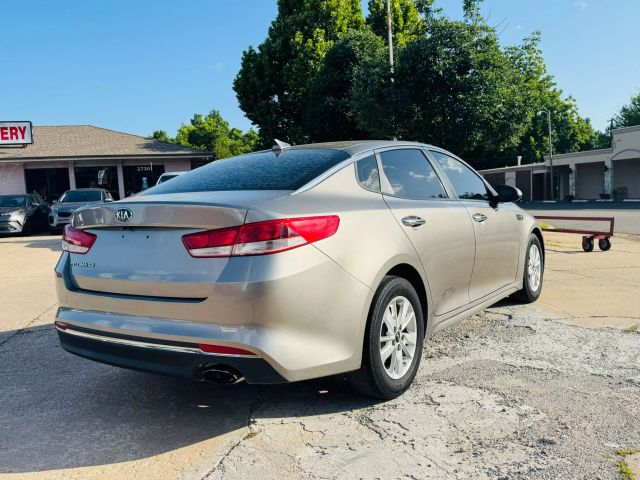 2018 Kia Optima - Image 10
