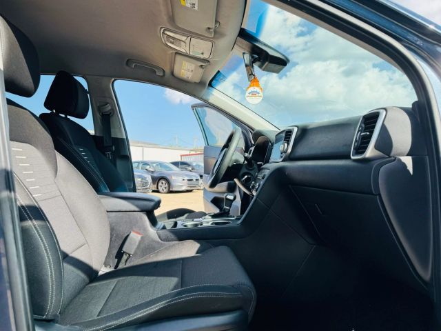 2021 Kia Sportage - Image 18