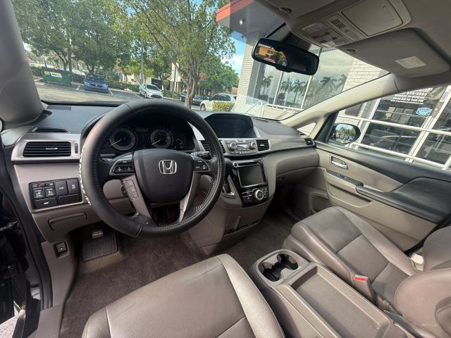 2015 Honda Odyssey - Image 10