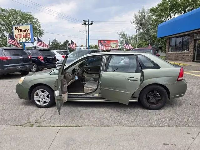 2006 Chevrolet Malibu - Image 9