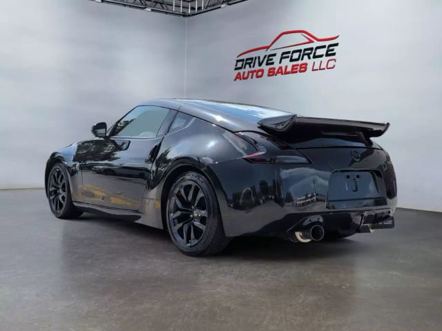 2019 Nissan 370z - Image 3