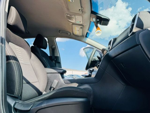 2021 Kia Sportage - Image 19
