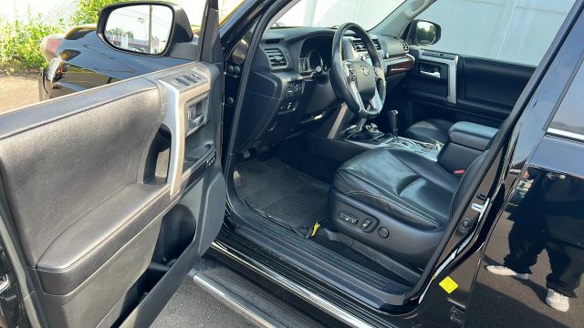2016 Toyota 4runner - Image 12